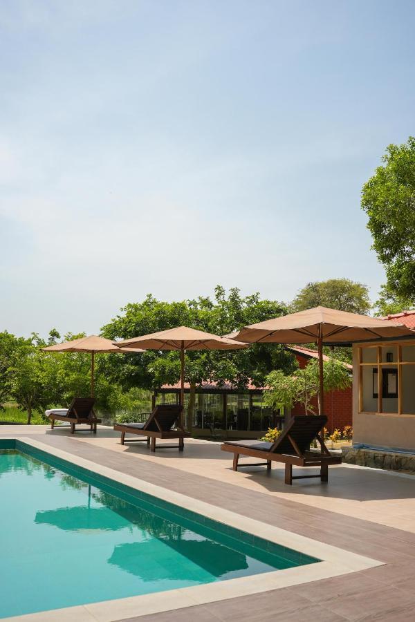 Malala Retreat Hotel Hambantota Exterior photo